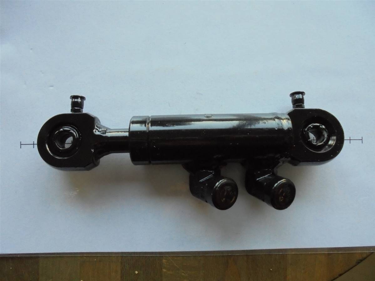 Hydraulic cylinder Log Max RE018360